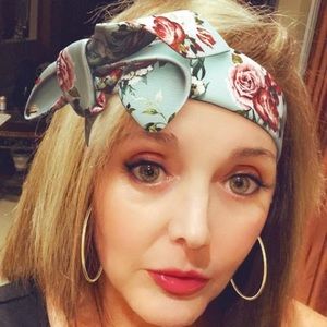 Meet your Posher, Lee